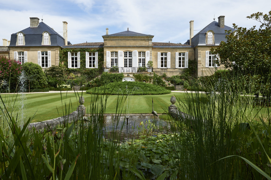 Jardin et facade du Château Barton à Saint-Julien ©Furax